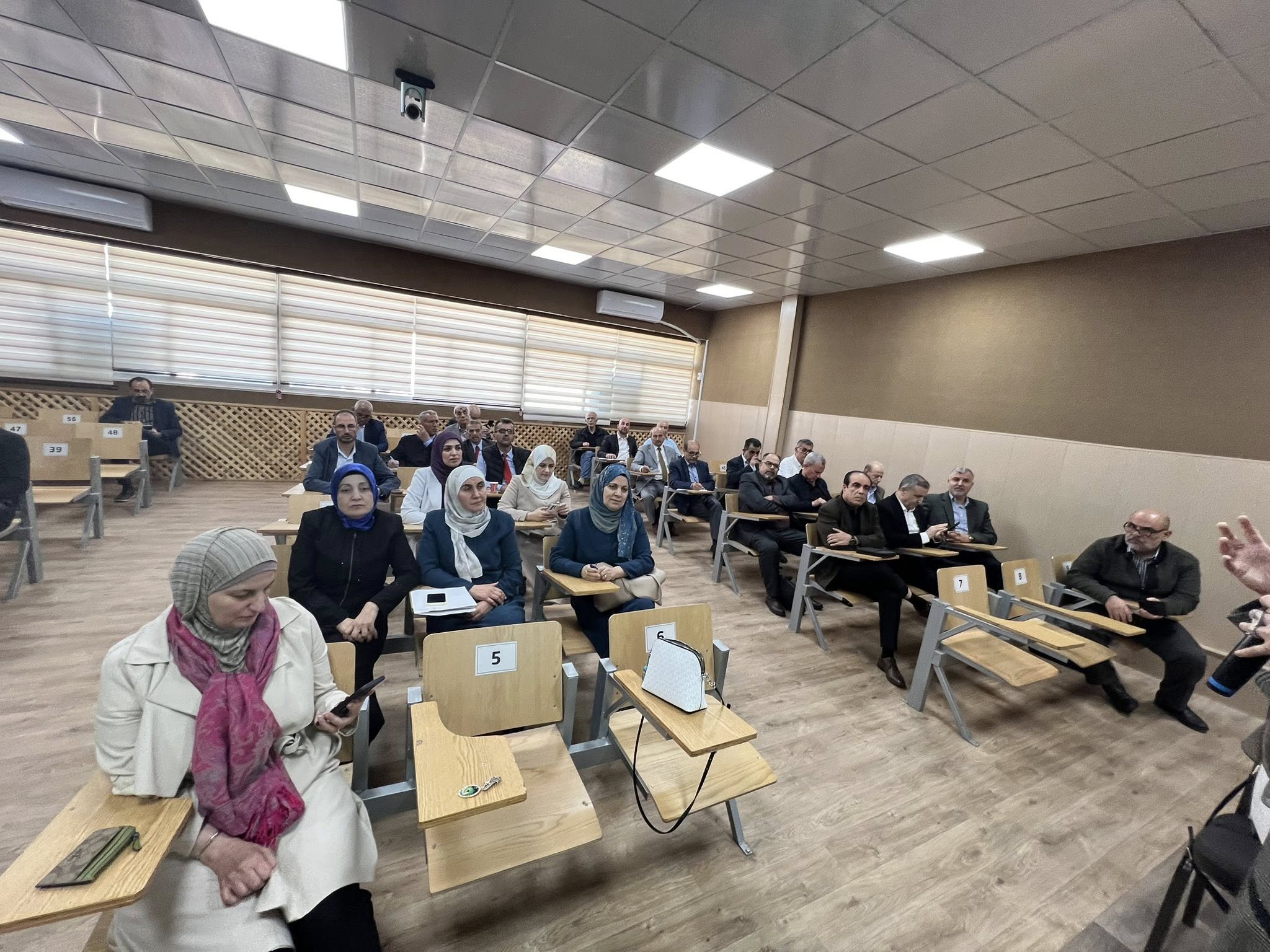 بالتعاون مع مركز الاعتماد وضمان الجودة؛ نظمت كلية العلوم التربوية ورشة بعنوان: الاعتماد العام الاردني للبرامج الاكاديمية